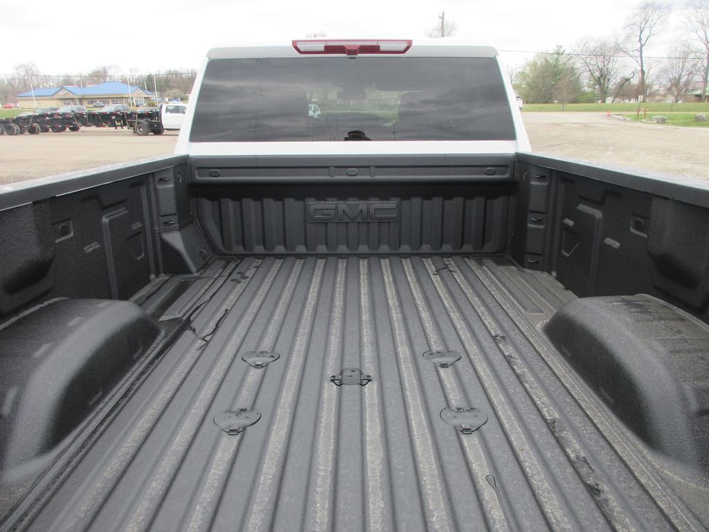New 2026 GMC Sierra 3500 AT4 AWD/4WD image 7