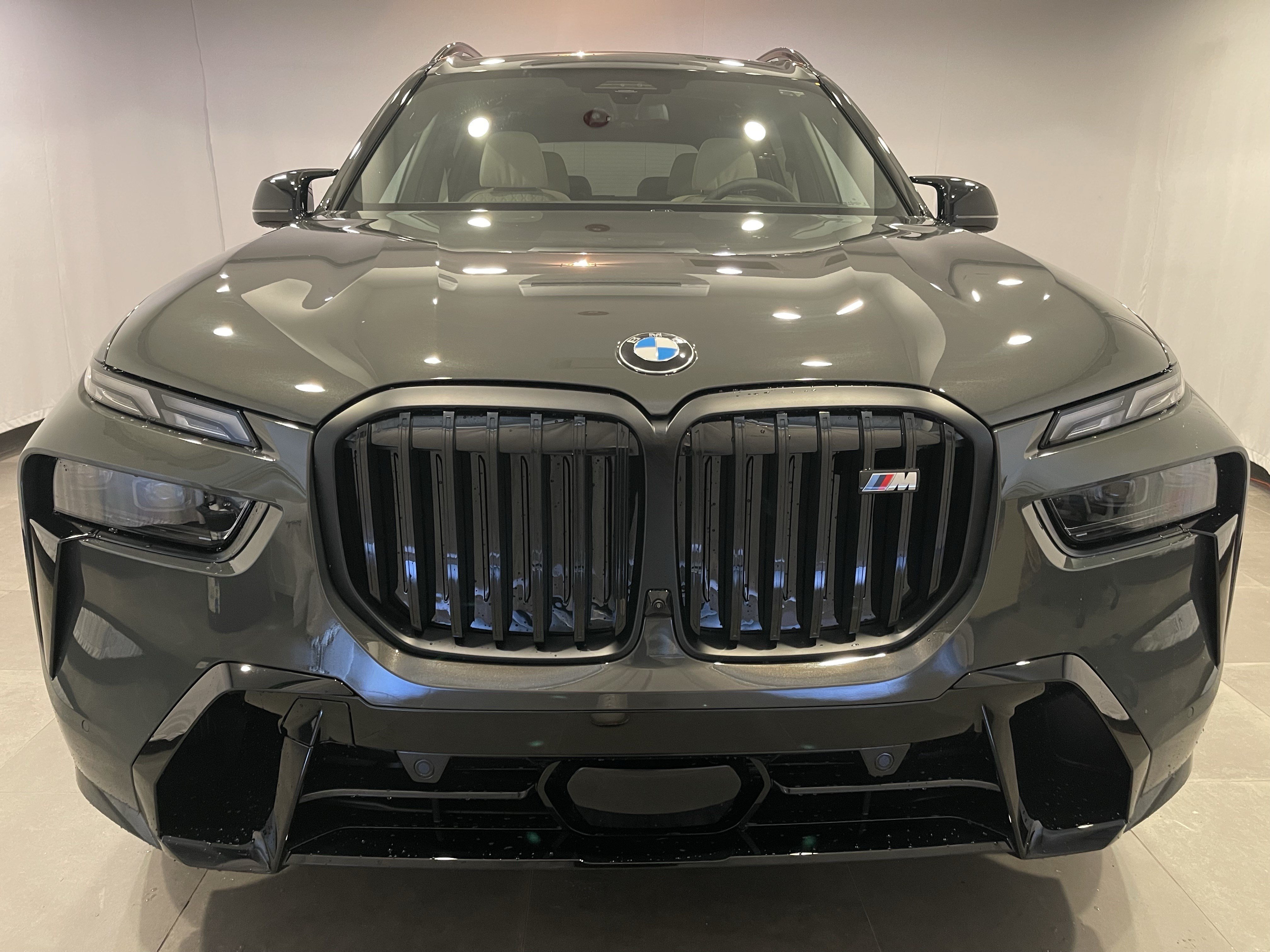 New 2027 BMW X7 M60i AWD/4WD image 2