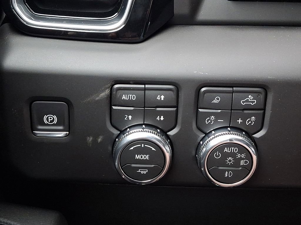 New 2026 GMC Sierra 2500 Denali w/ Denali Reserve Package image 16