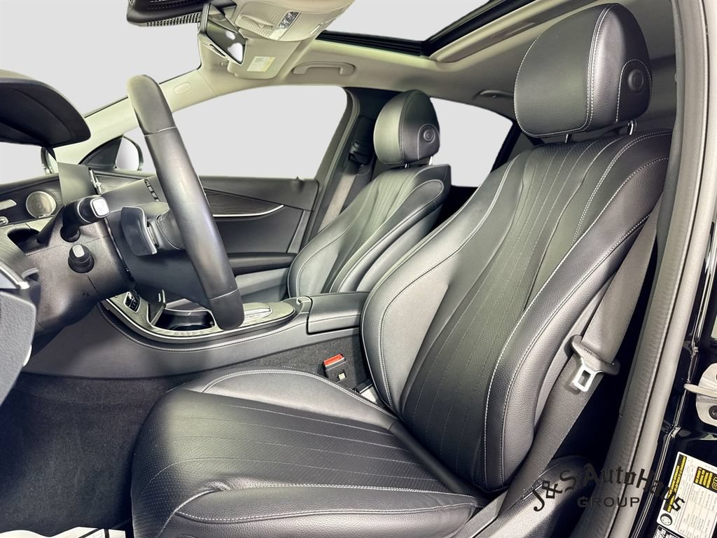 Used 2023 Mercedes-Benz E 350 4MATIC Sedan image 11