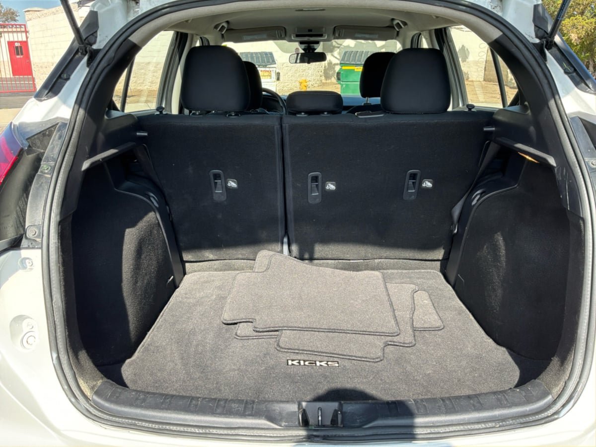 Used 2024 Nissan Kicks SV FWD image 20