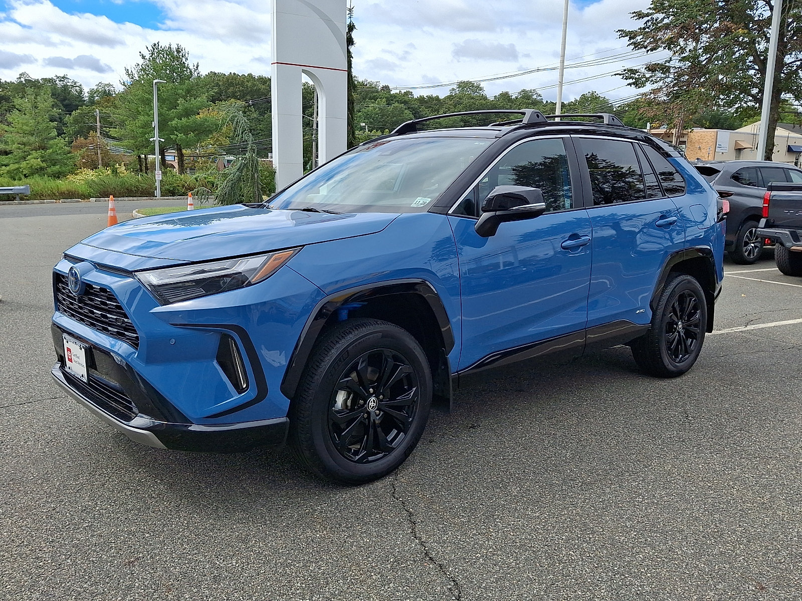 Certified 2024 Toyota RAV4 XSE w/ Advanced Technology Package AWD/4WD image 3