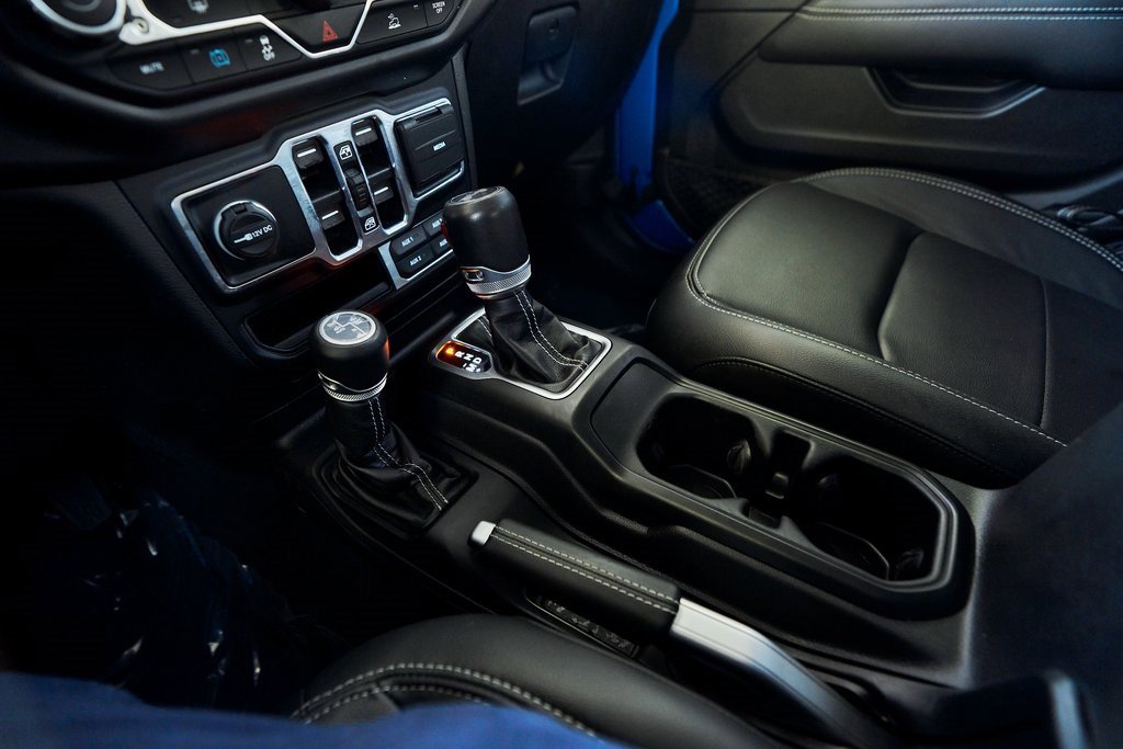 Used 2022 Jeep Wrangler Unlimited Sahara image 43