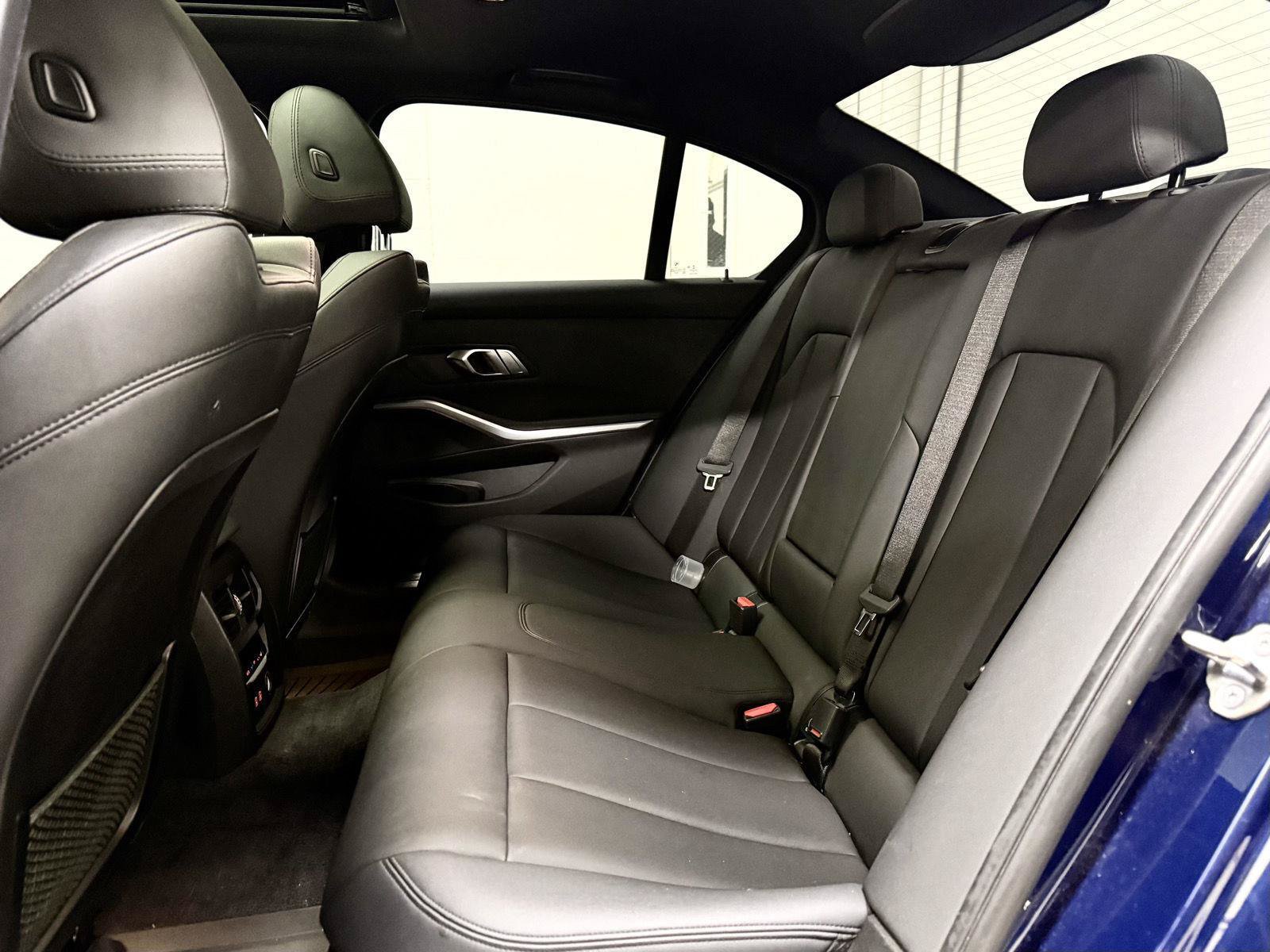 Used 2019 BMW 330i xDrive Sedan w/ Premium Package AWD/4WD image 18