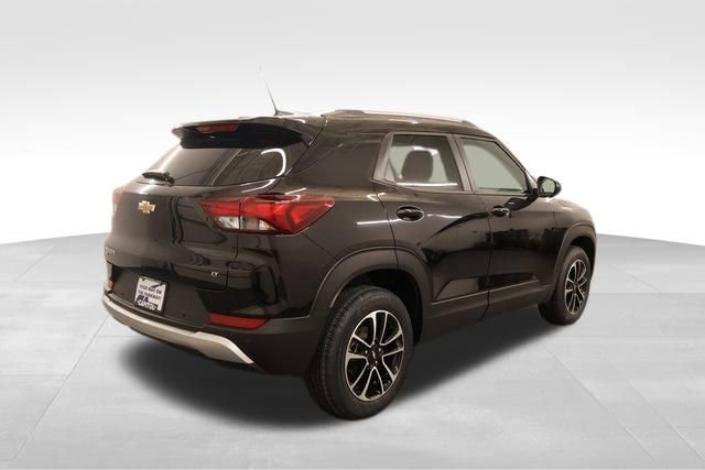 New 2026 Chevrolet TrailBlazer LT w/ Convenience Package image 2