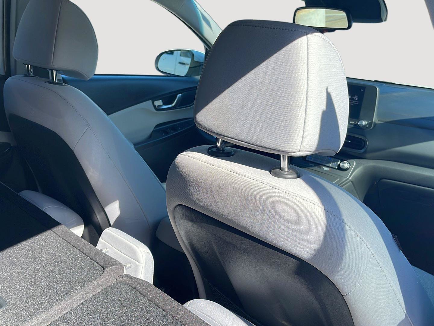 Certified 2023 Hyundai Kona SE w/ Cargo Package FWD image 15