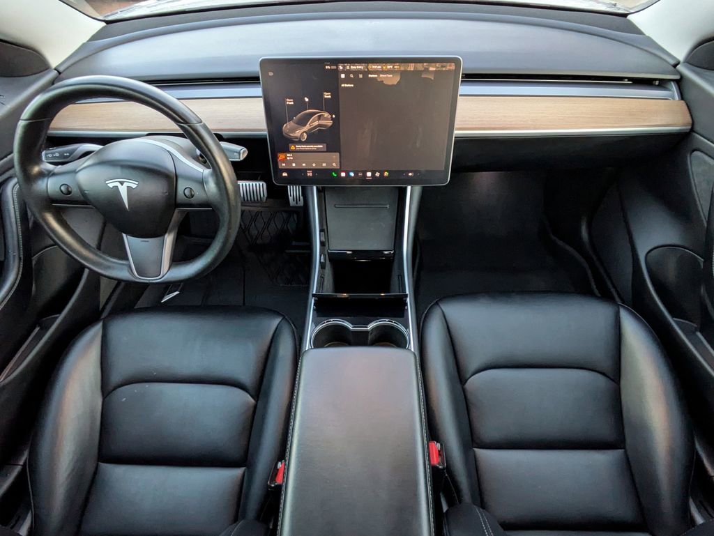 Used 2018 Tesla Model 3 Long Range image 15