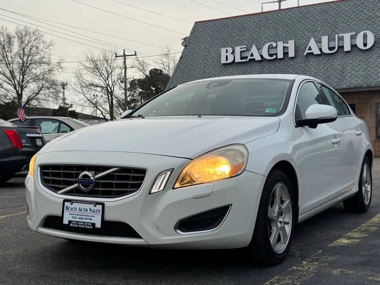 Used 2012 Volvo S60 T5 w/ Multimedia Pkg FWD image 3