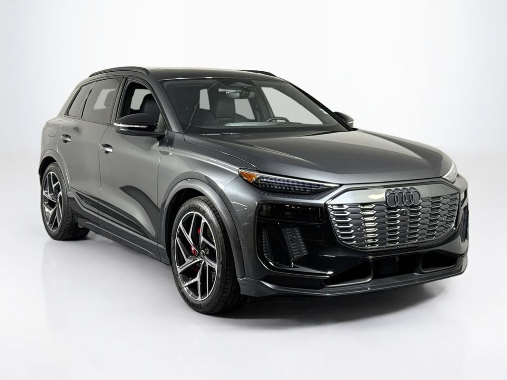 Used 2025 Audi SQ6 e-tron Prestige w/ 21" Black Optic Wheel Package AWD/4WD image 7