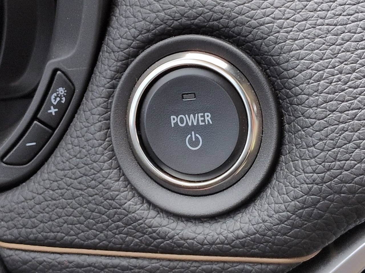 Certified 2025 MAZDA CX-70 Plug-In Hybrid w/ Premium Pkg image 26