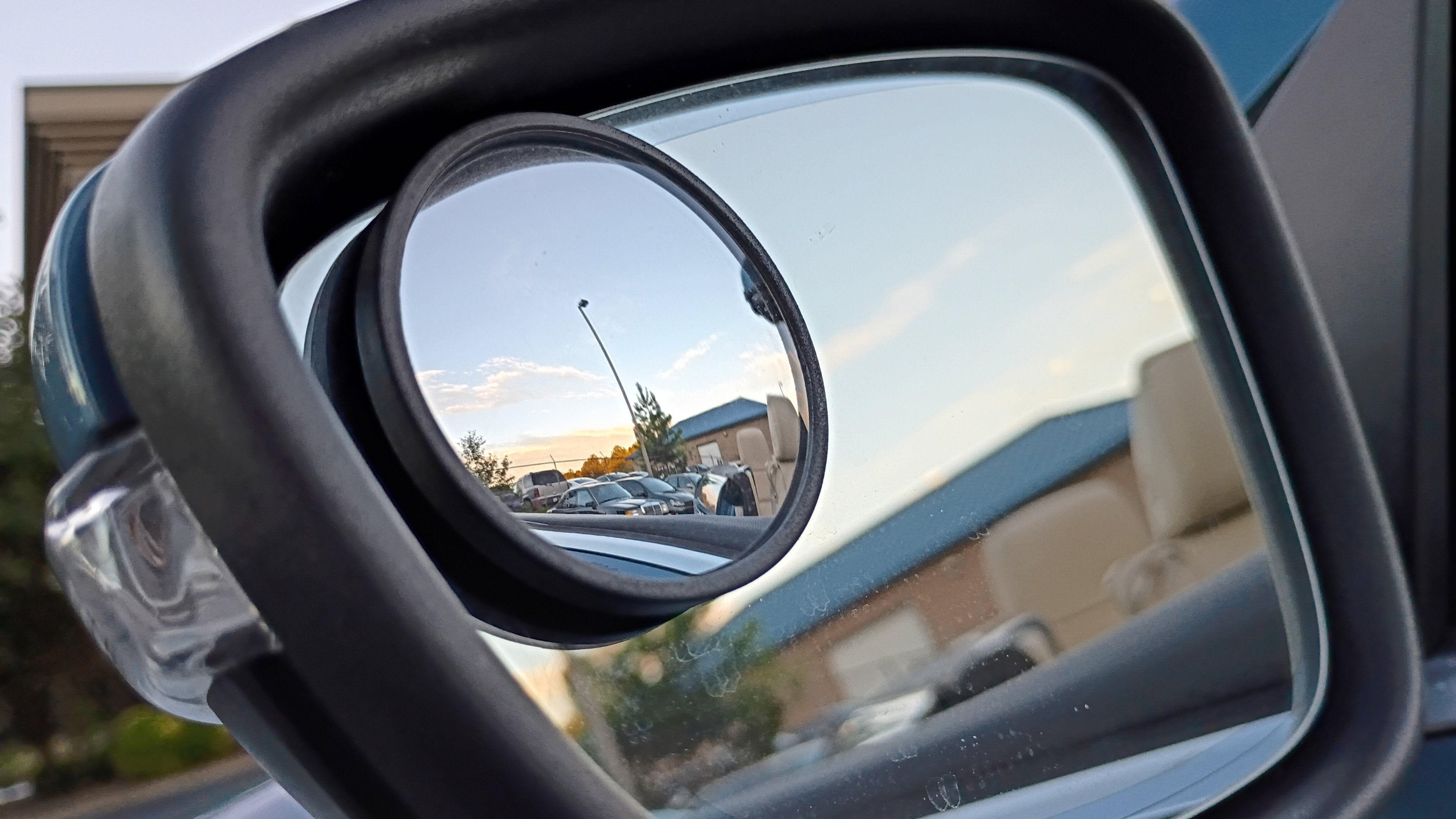 Used 2009 Volkswagen Eos Lux image 50