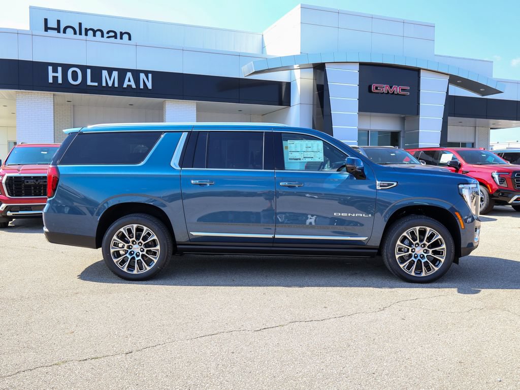 New 2026 GMC Yukon XL Denali w/ Denali Reserve Package AWD/4WD image 2