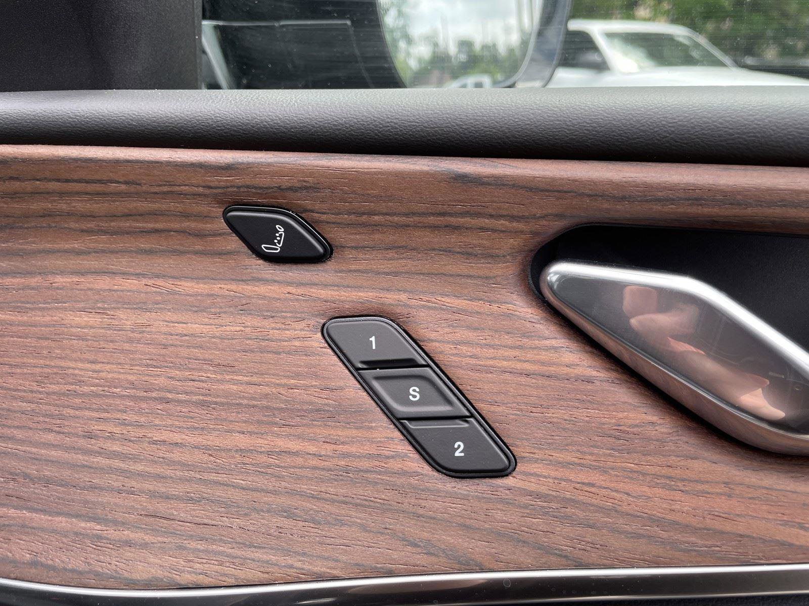 Used 2025 Jeep Grand Cherokee Summit w/ Adv Protech Group IV AWD/4WD image 53