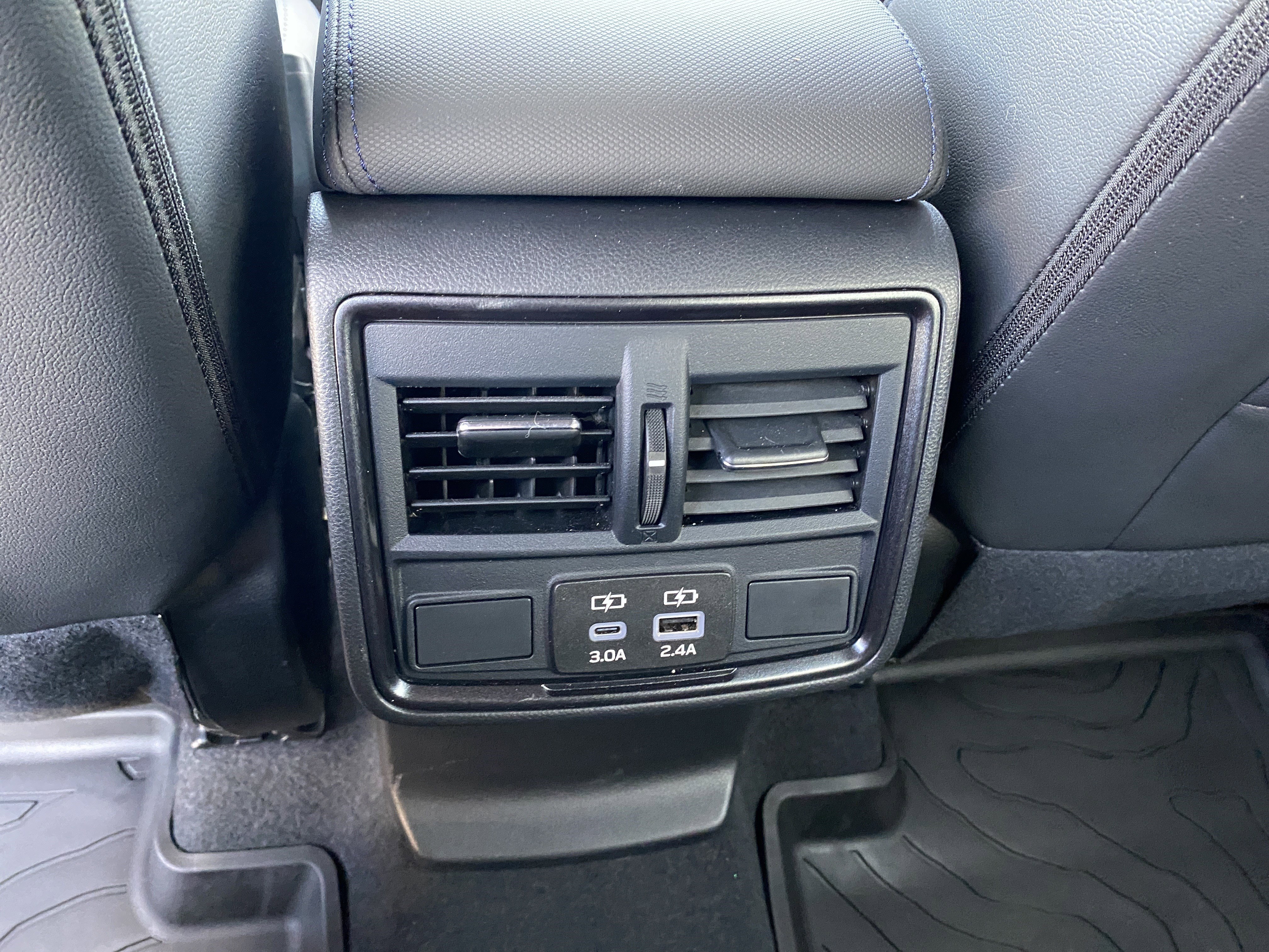 Used 2025 Subaru Forester Limited image 34