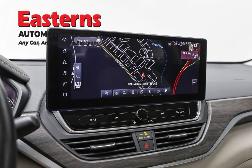 Used 2024 Nissan Altima 2.5 SL AWD/4WD image 19