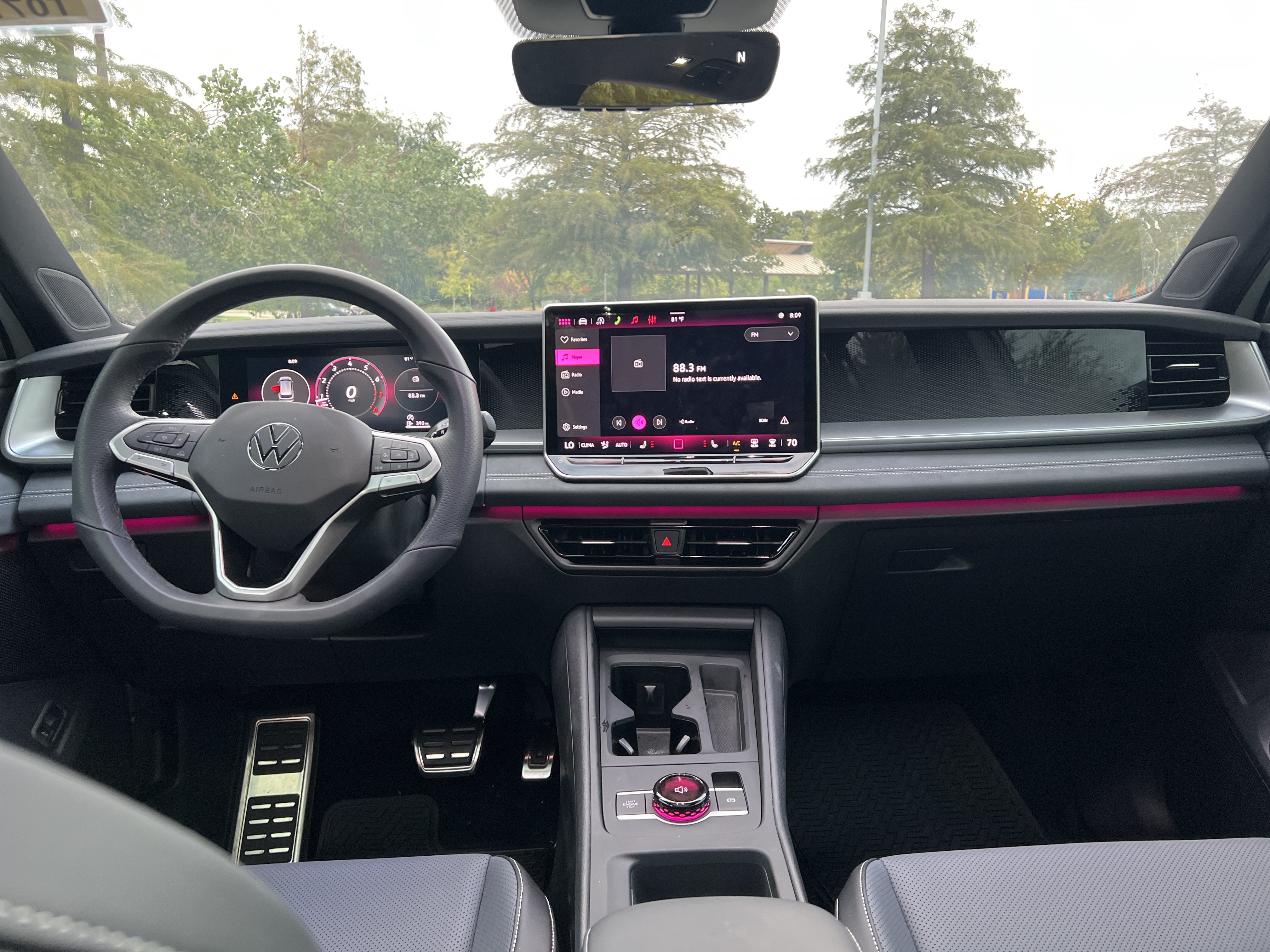 Certified 2026 Volkswagen Tiguan SE R-Line FWD image 24