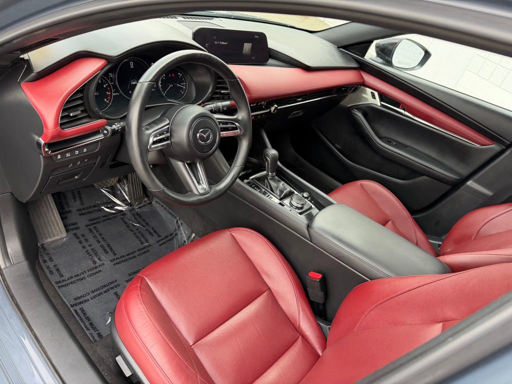 Used 2021 MAZDA MAZDA3 Hatchback w/ Appearance Package image 2