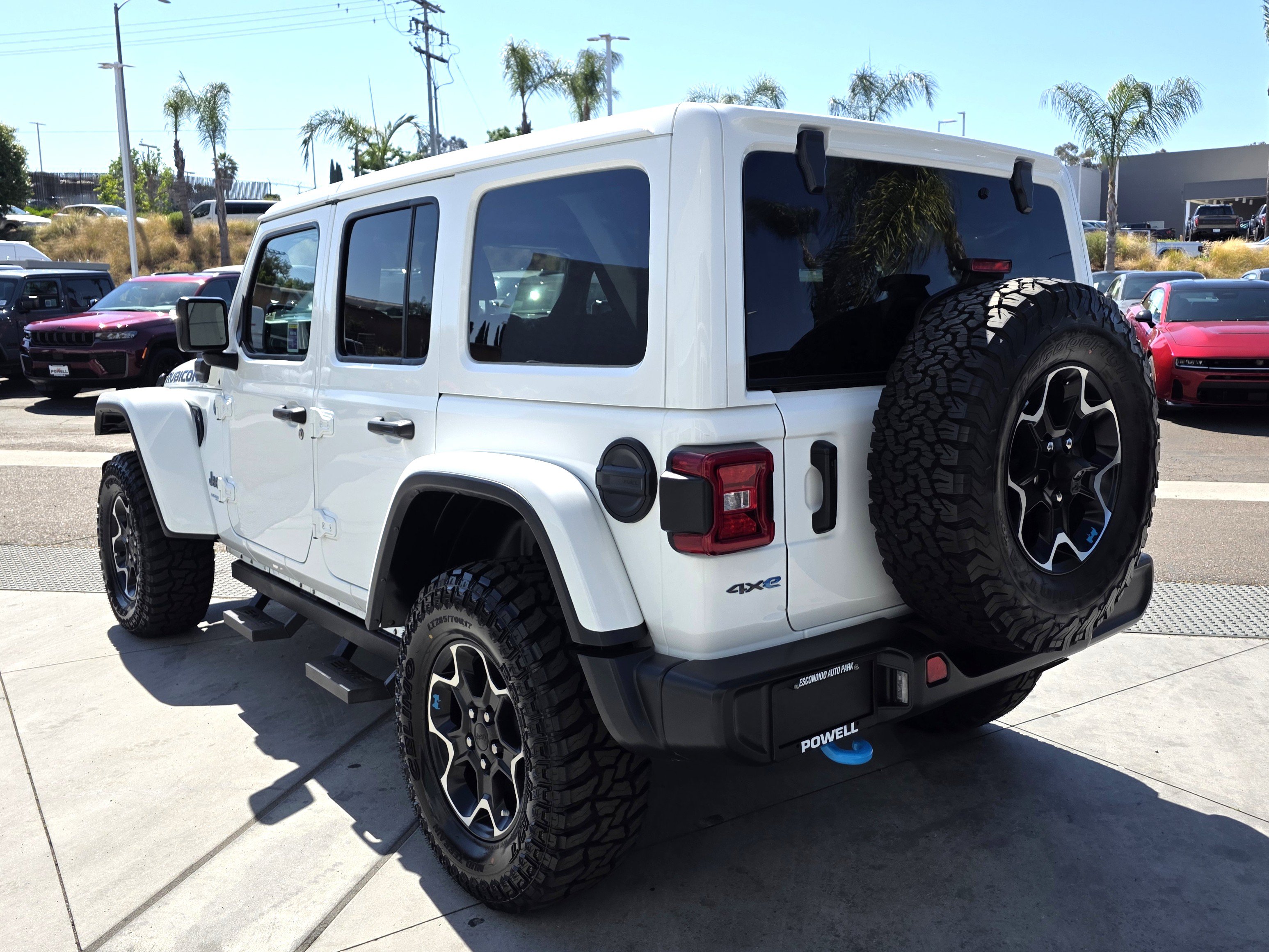 Certified 2022 Jeep Wrangler Unlimited Rubicon 4xe w/ Cold Weather Group AWD/4WD image 3