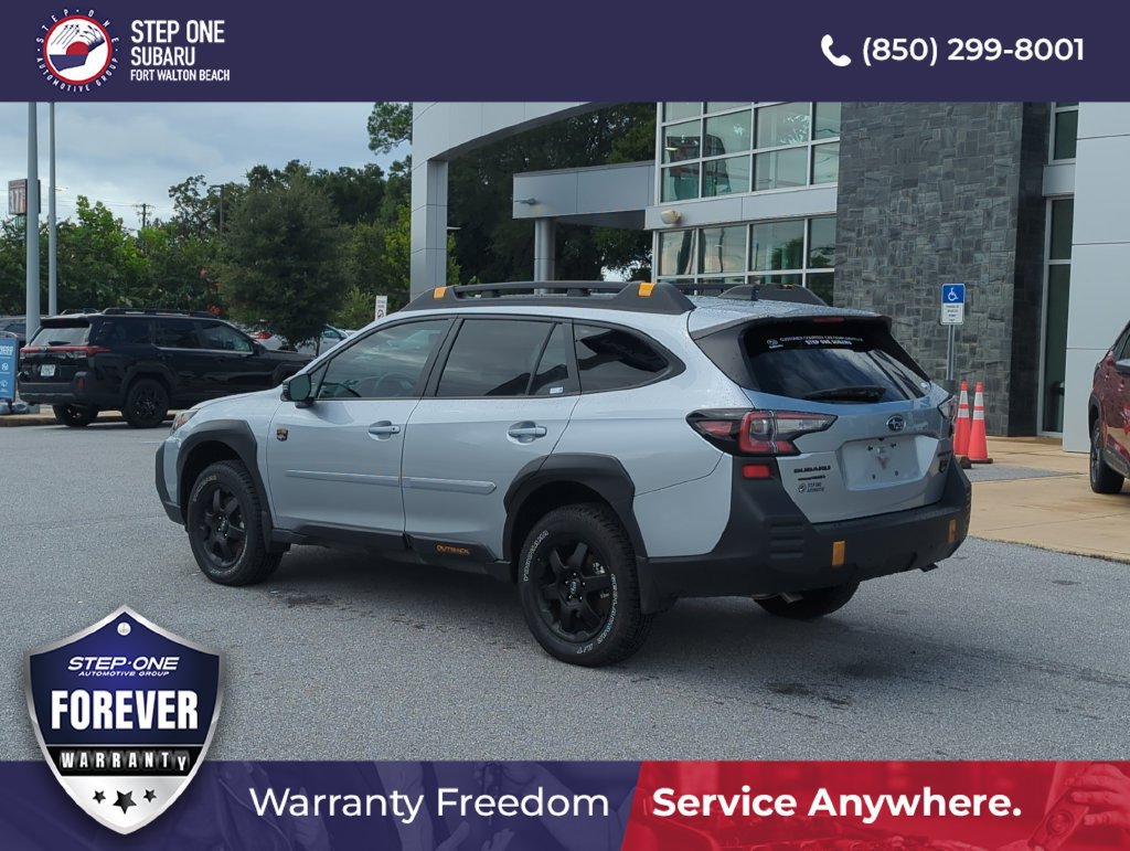 Used 2025 Subaru Outback Wilderness AWD/4WD image 5
