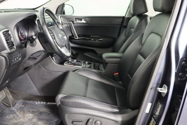 Used 2020 Kia Sportage EX image 16