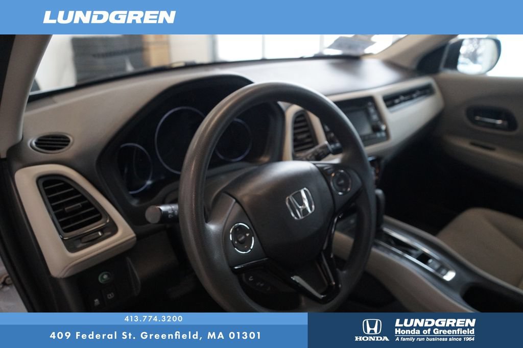 Used 2018 Honda HR-V LX image 12