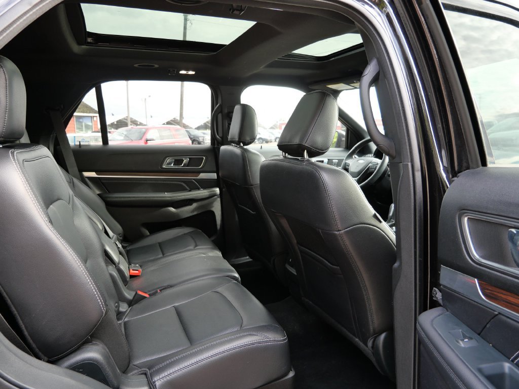 Certified 2019 Ford Explorer Limited w/ Class III Trailer Tow Package AWD/4WD image 13