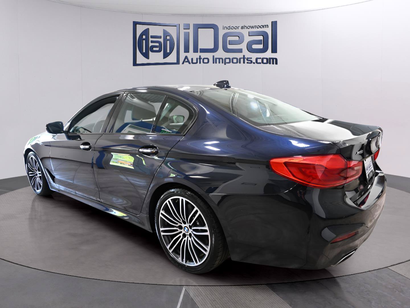 Used 2017 BMW 540i xDrive AWD/4WD image 3