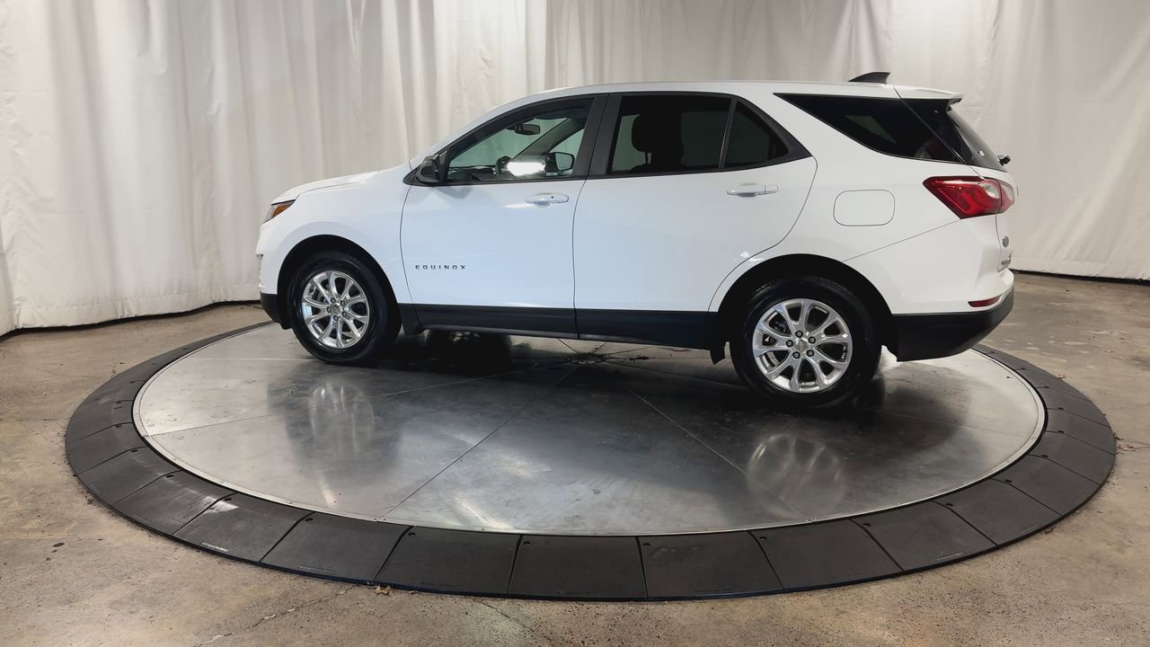 Used 2020 Chevrolet Equinox LS w/ LS Convenience Package image 6