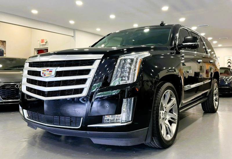 Used 2016 Cadillac Escalade Premium AWD/4WD image 6