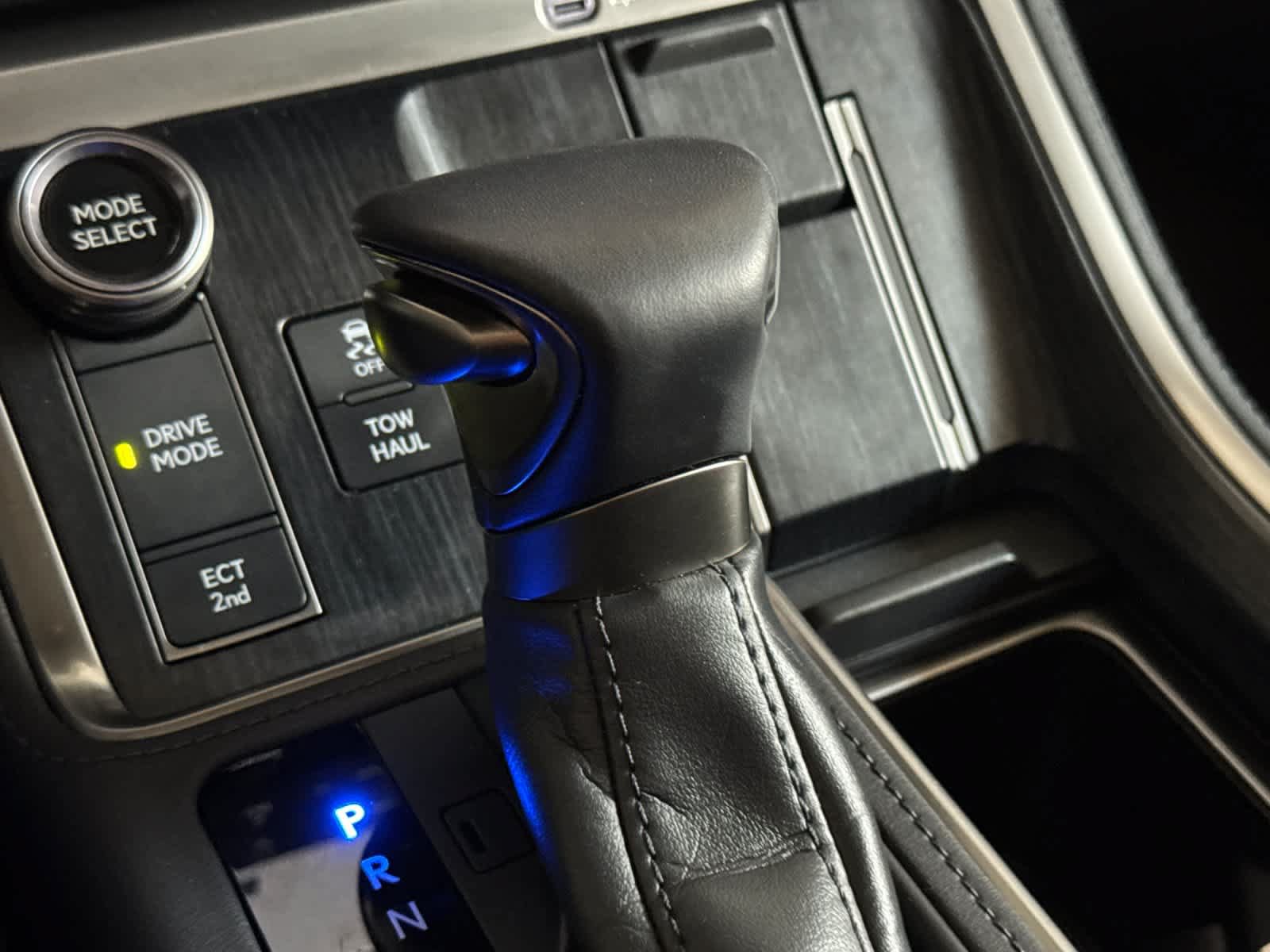 Certified 2024 Lexus GX 550 w/ Accessory Package (Z1) AWD/4WD image 25