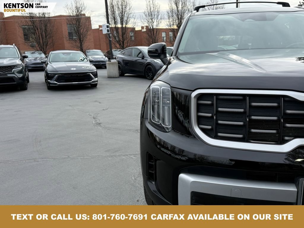 Used 2025 Kia Telluride S image 13
