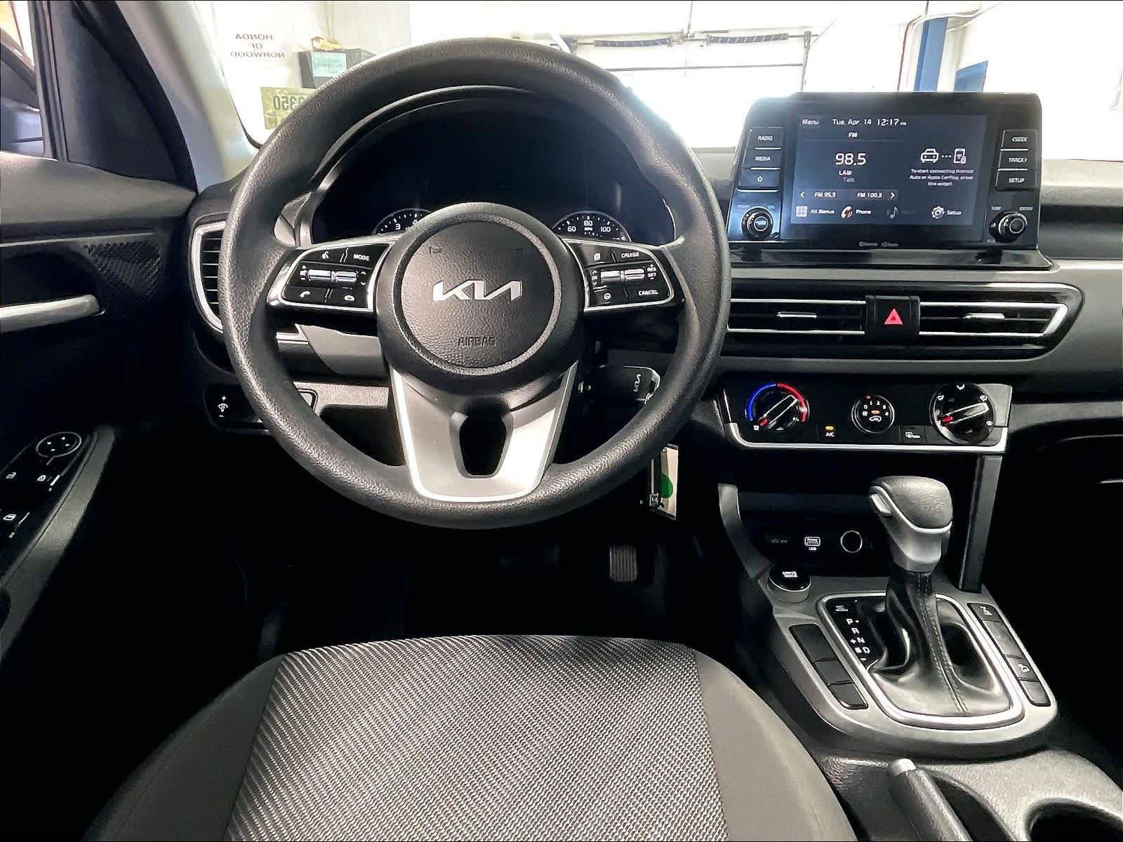 Used 2023 Kia Seltos LX AWD/4WD image 17