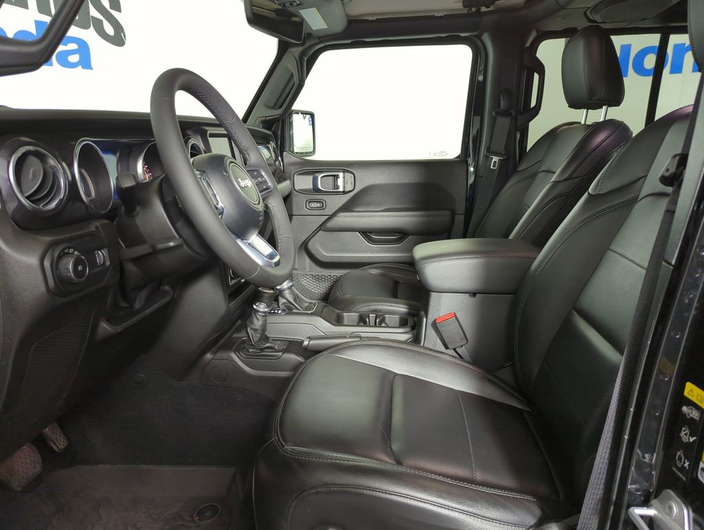 Used 2023 Jeep Wrangler Altitude image 7