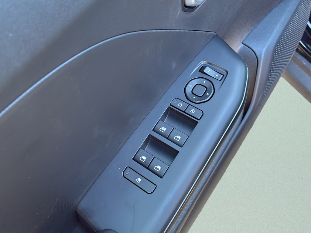 New 2026 Kia K4 FWD image 21