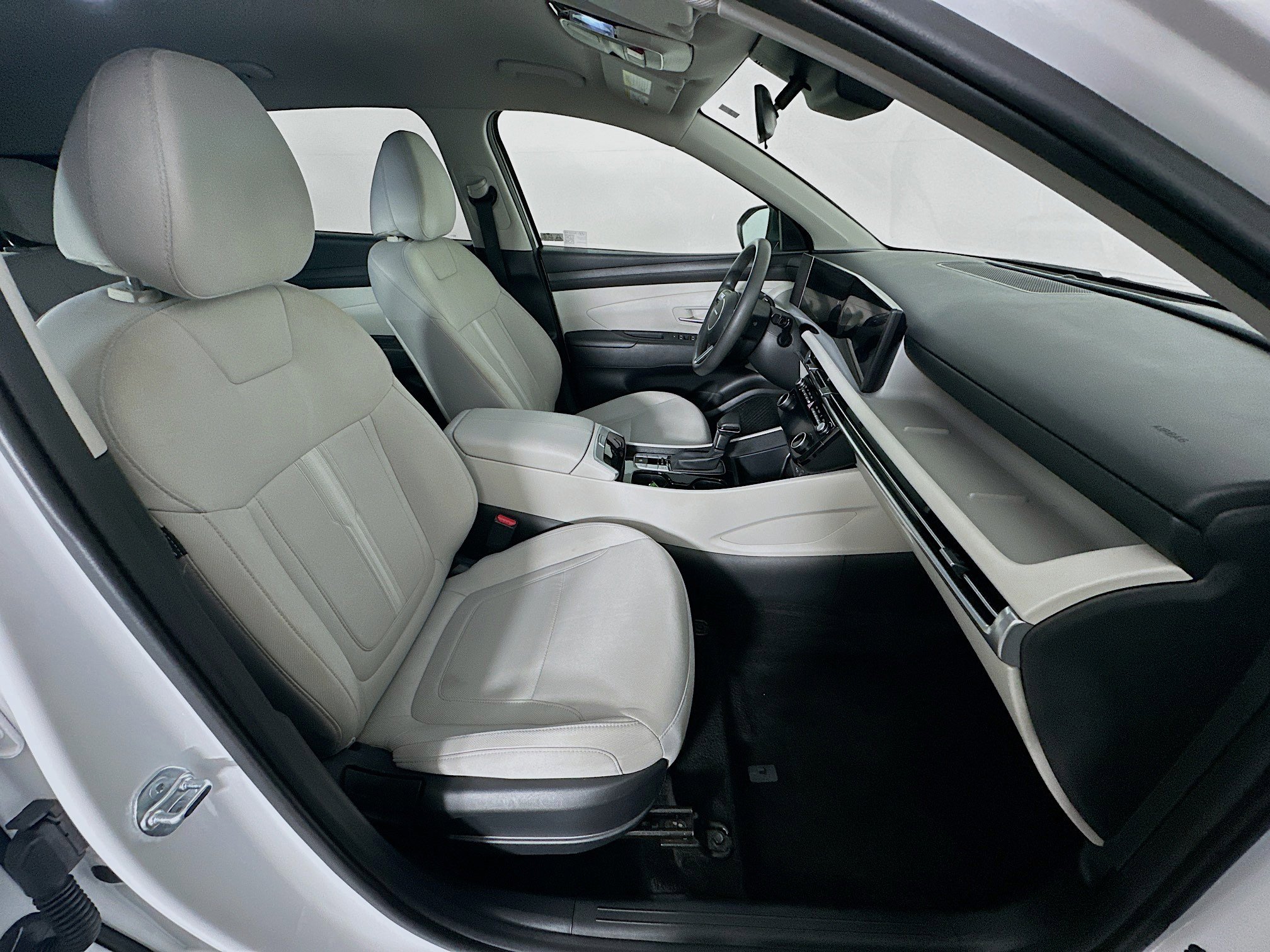 Used 2025 Hyundai Tucson SEL FWD image 33