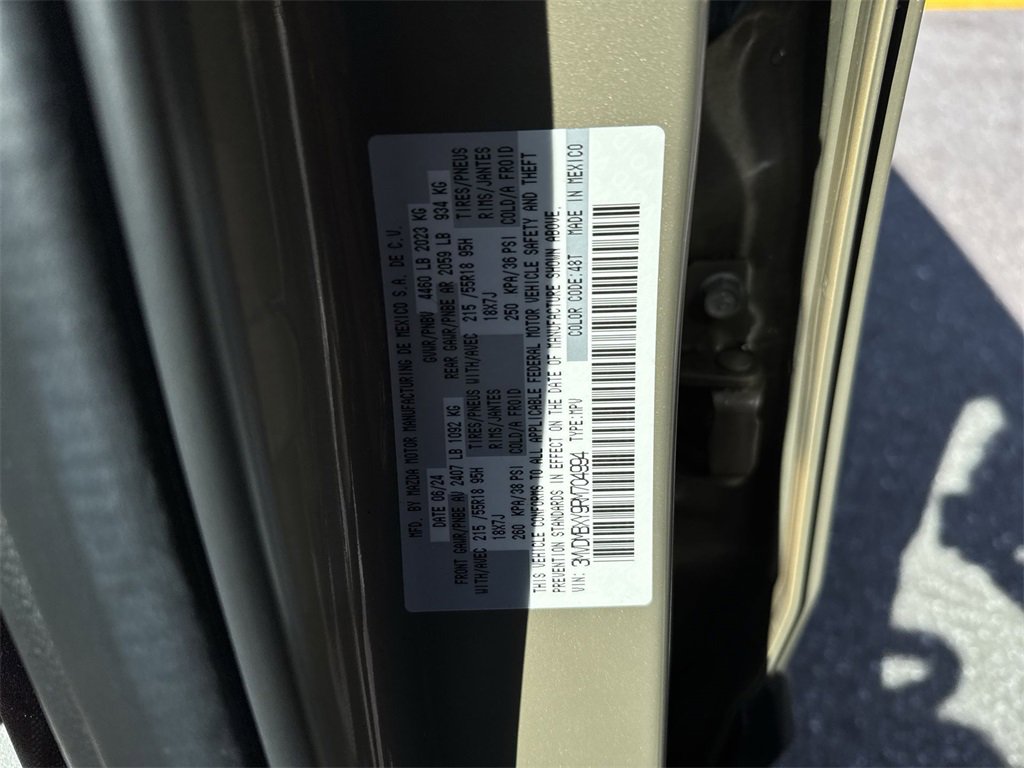 New 2024 MAZDA CX-30 Carbon image 61