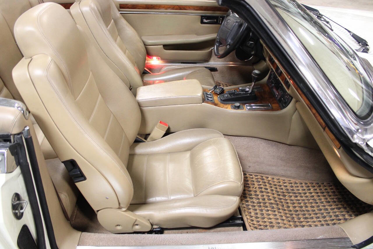 Used 1995 Jaguar XJS 4.0 Convertible image 37