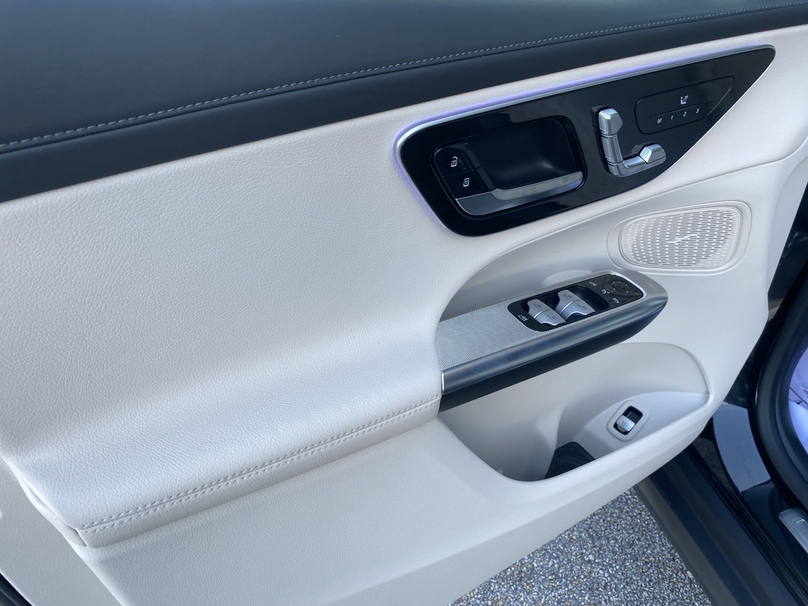 New 2024 Mercedes-Benz GLC 300 4MATIC image 5