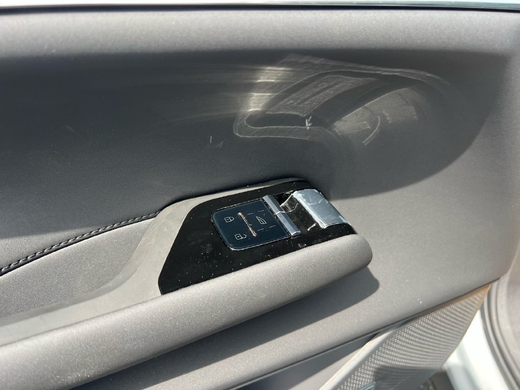 New 2026 Volvo EX90 Plus AWD/4WD image 10