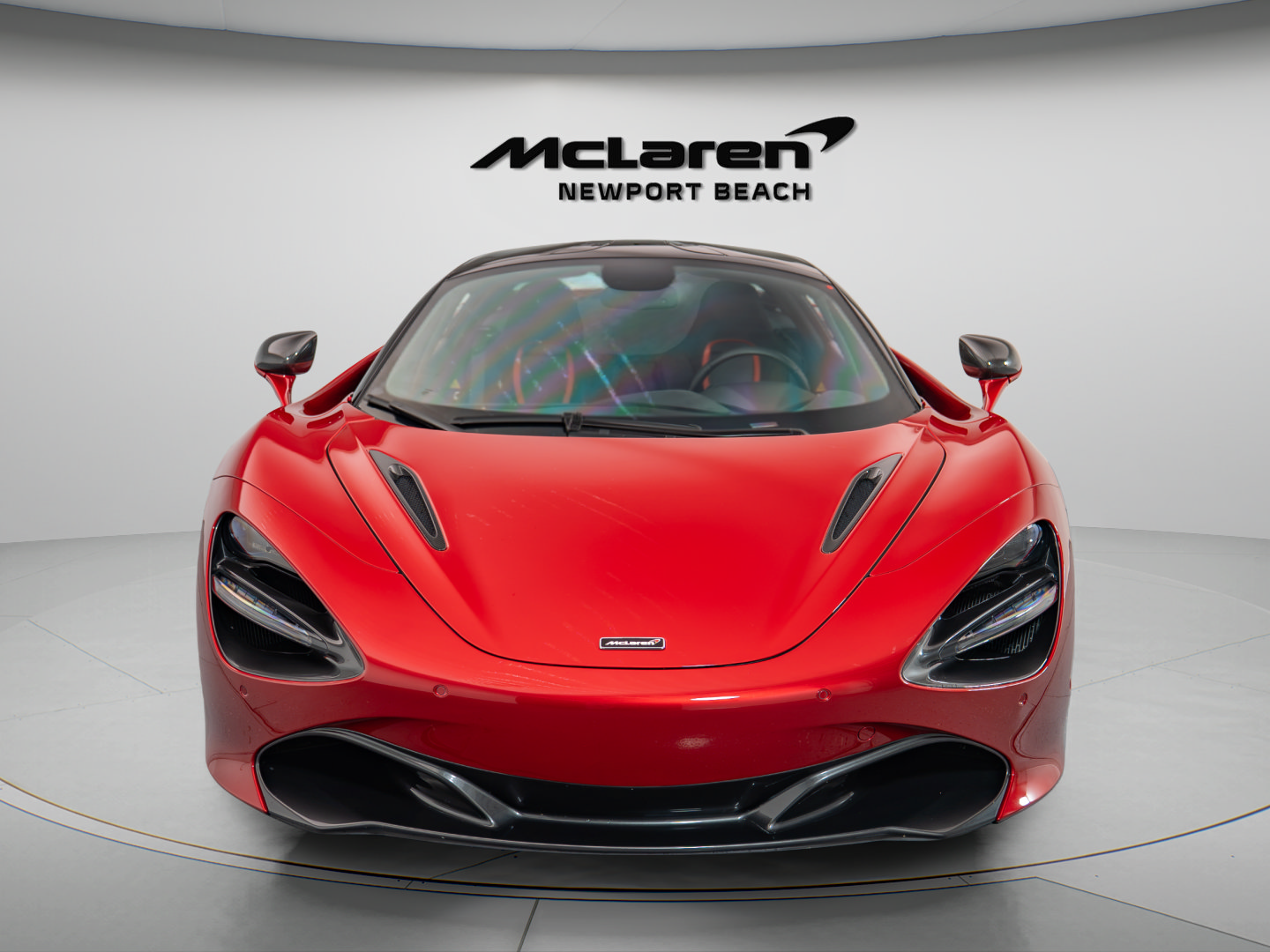 Used 2018 McLaren 720S Performance RWD image 2