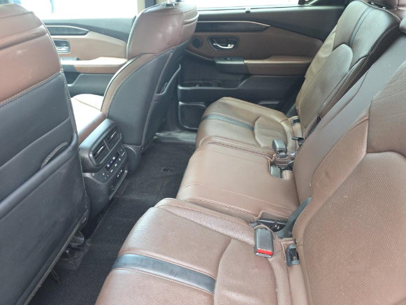 Used 2025 Honda Pilot Elite image 10