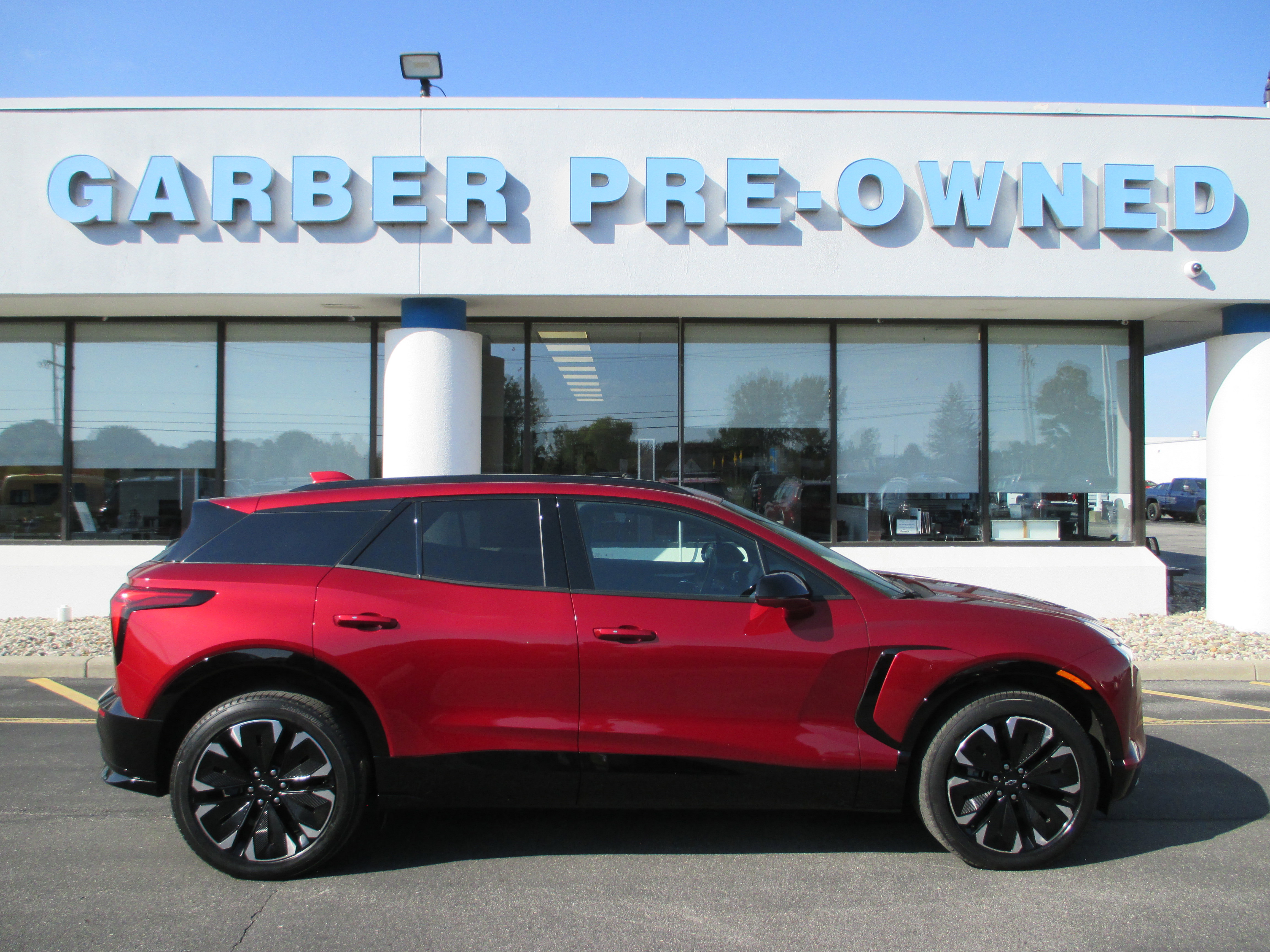 Used 2024 Chevrolet Blazer EV RS image 2