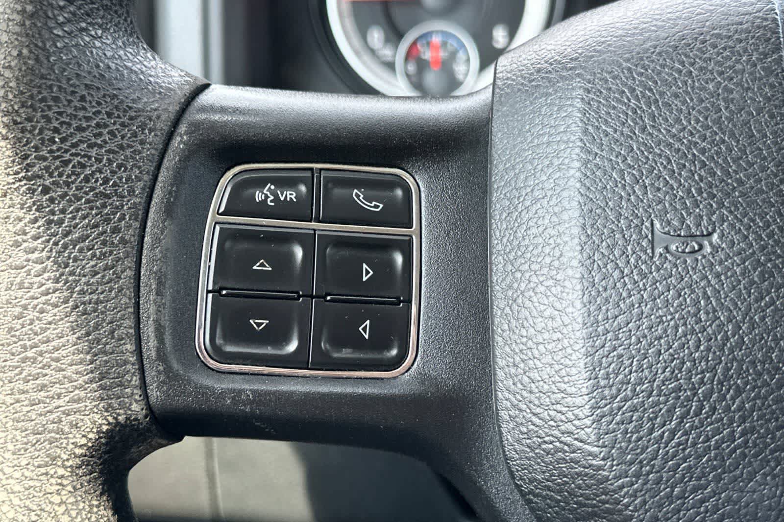 Used 2015 RAM 2500 SLT AWD/4WD image 27