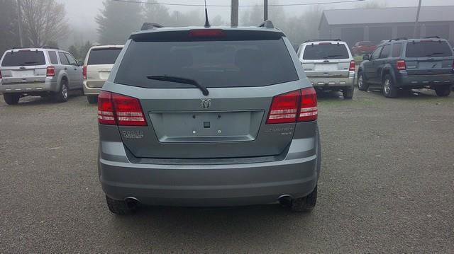 Used 2010 Dodge Journey SXT image 4