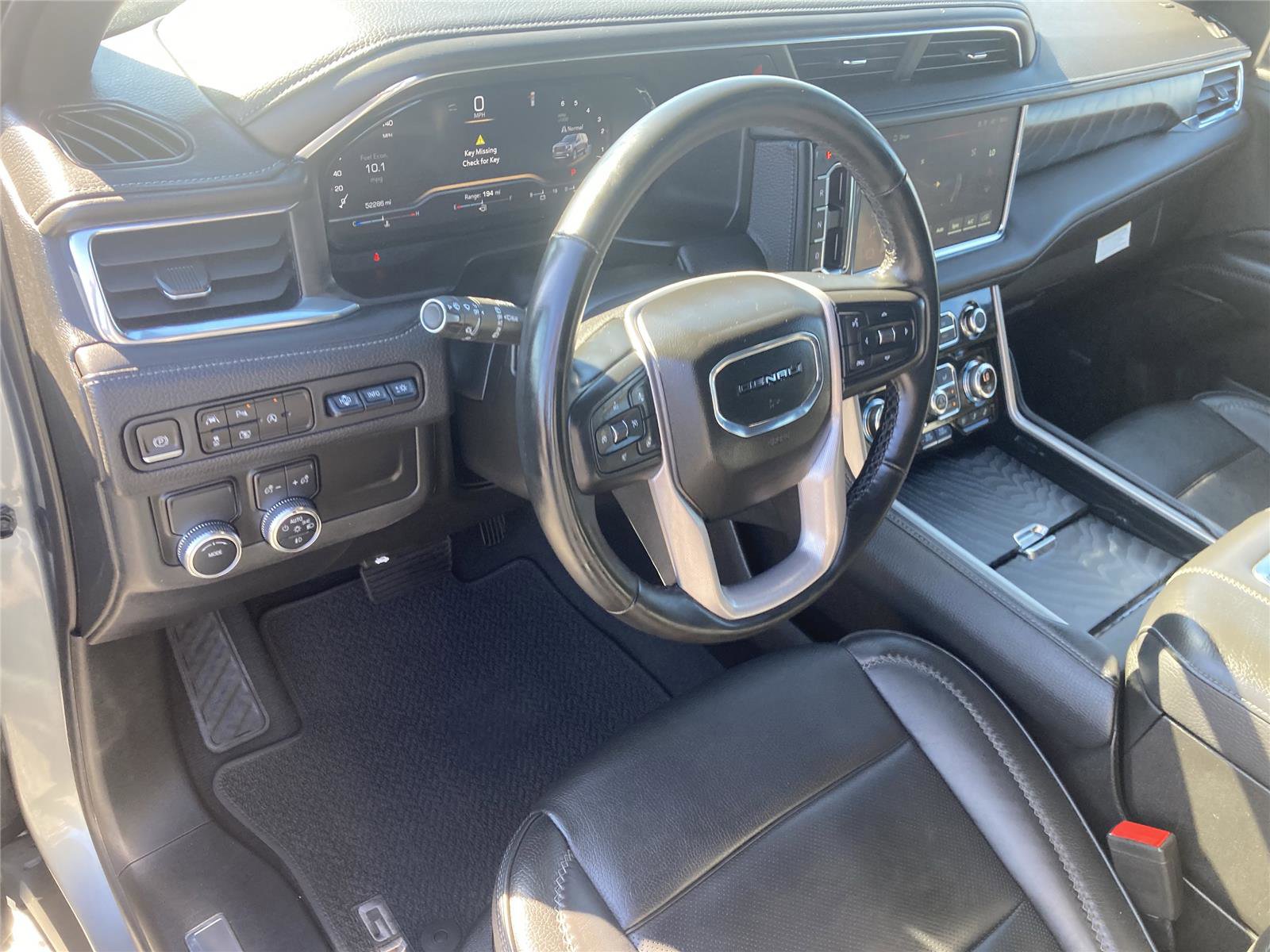 Used 2023 GMC Yukon Denali image 11