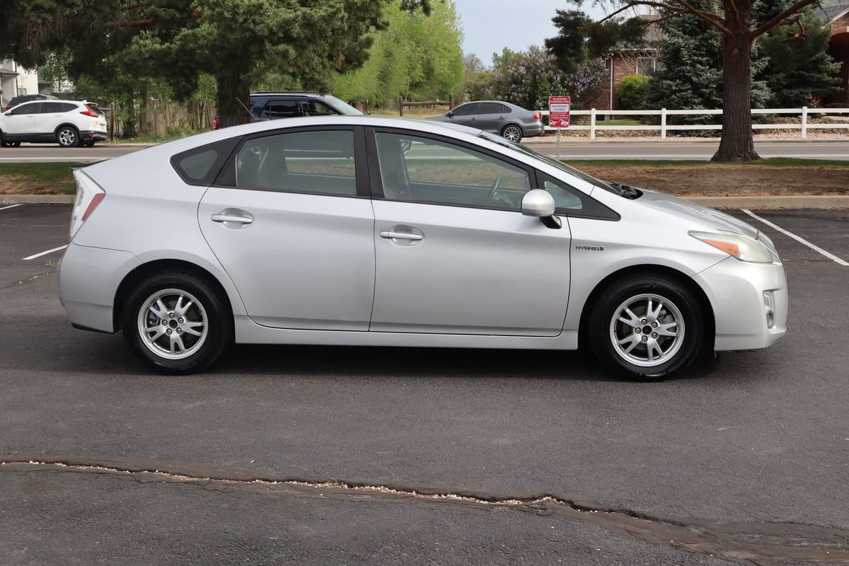 Used 2010 Toyota Prius Three FWD image 3