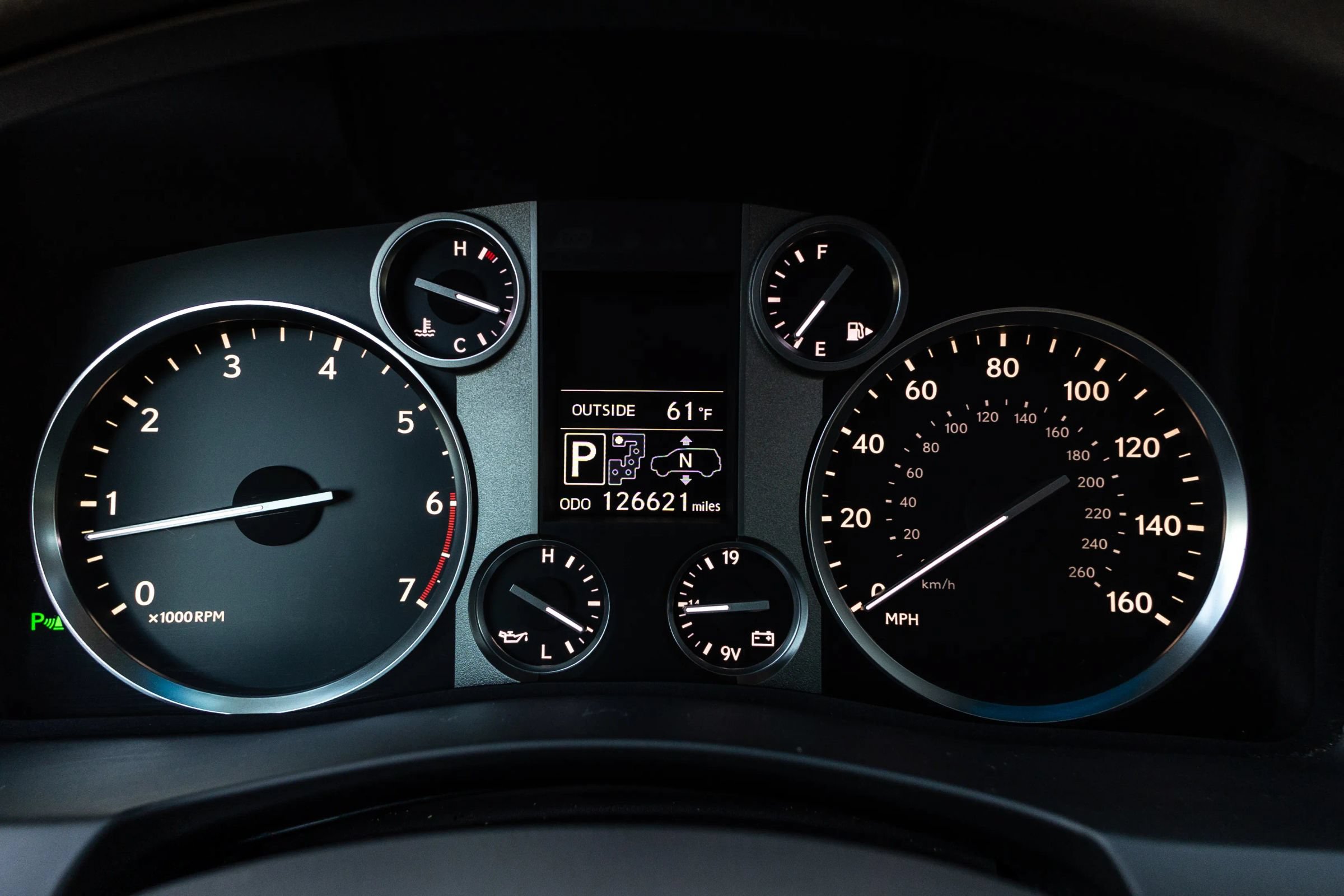 Used 2013 Lexus LX 570 4WD image 17