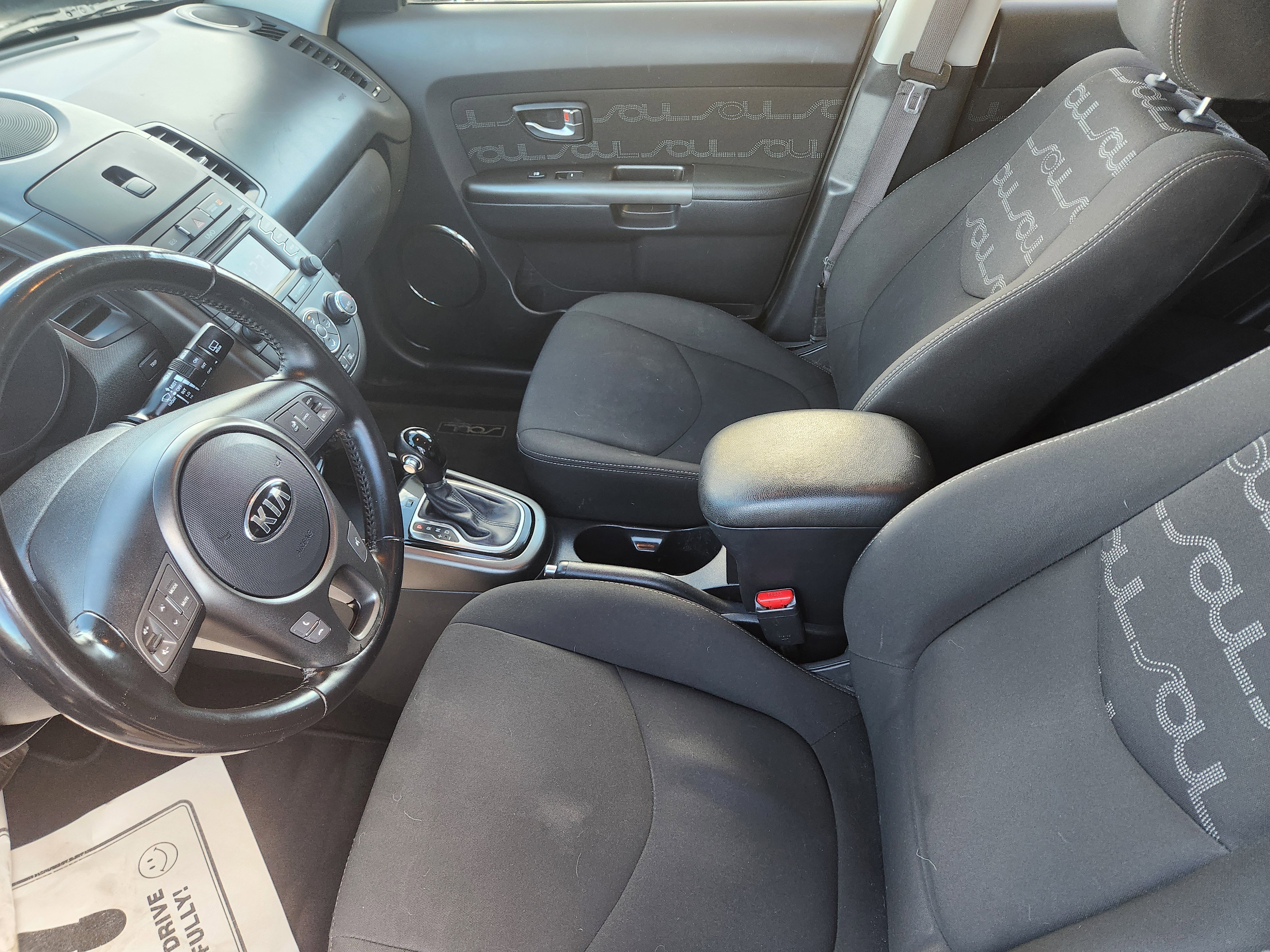 Used 2013 Kia Soul + w/ Audio Pkg image 7