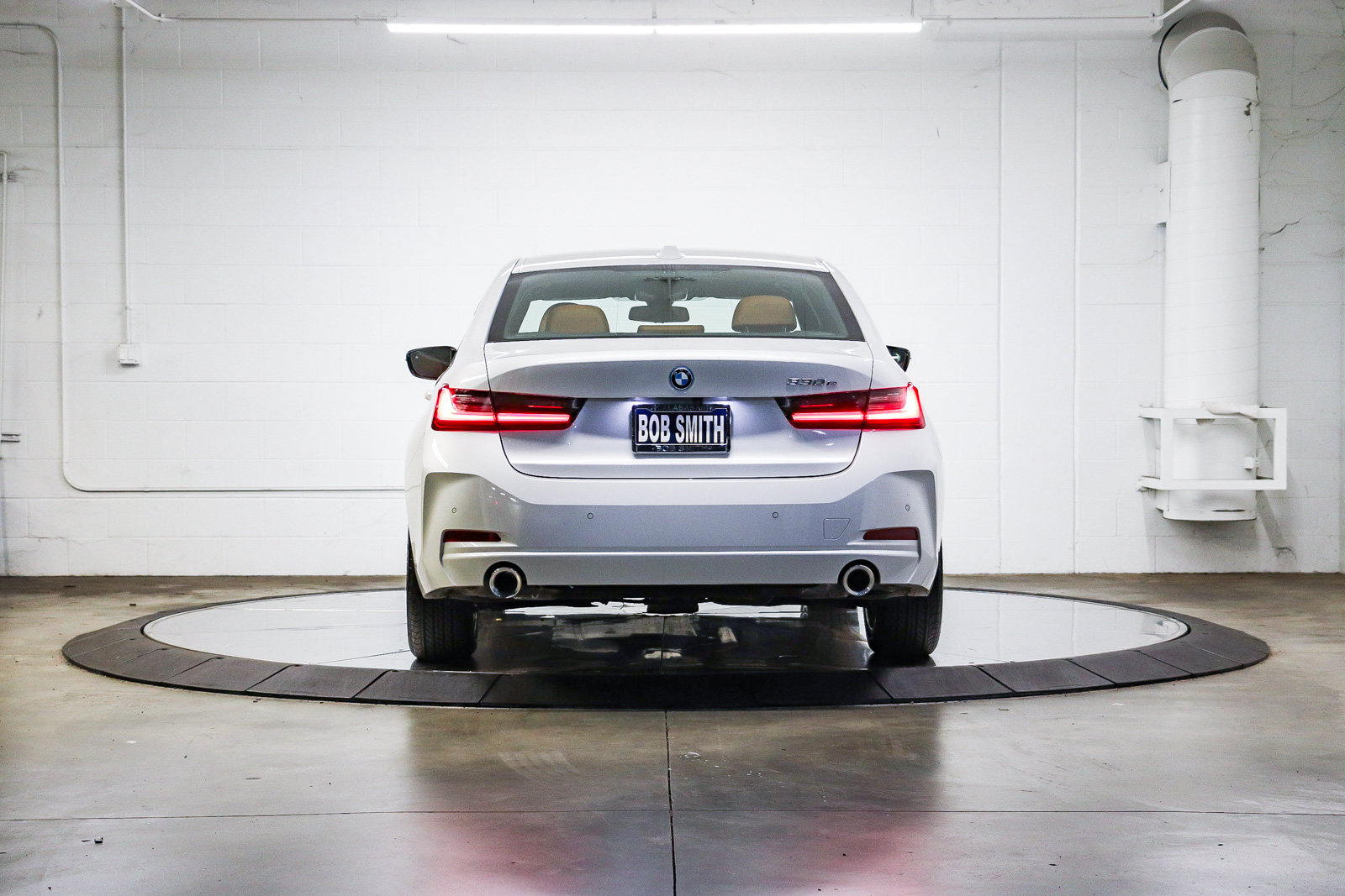 Used 2023 BMW 330e w/ Premium Package RWD image 5