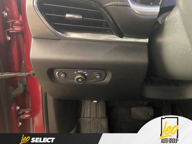 Used 2019 Chevrolet Traverse RS w/ LPO, Floor Liner Package FWD image 11